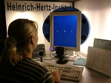 Eye tracker integrated with head-mounted display